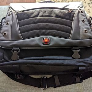 SwissGear Laptop Messenger Bag